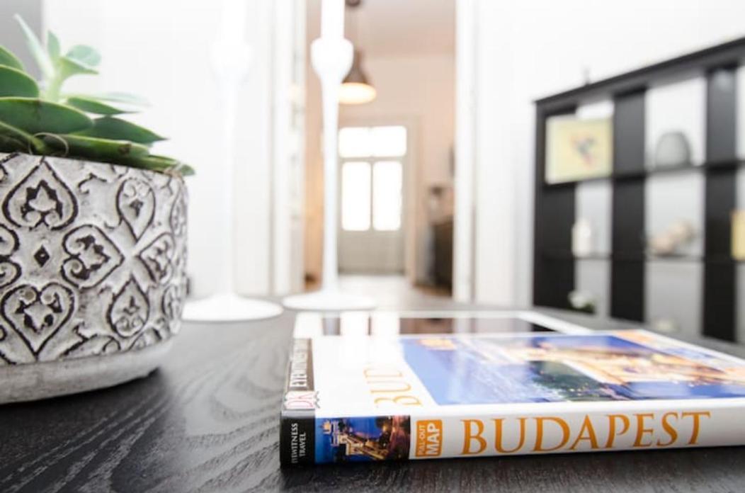 Opera Experience Apartment Budapest Eksteriør billede